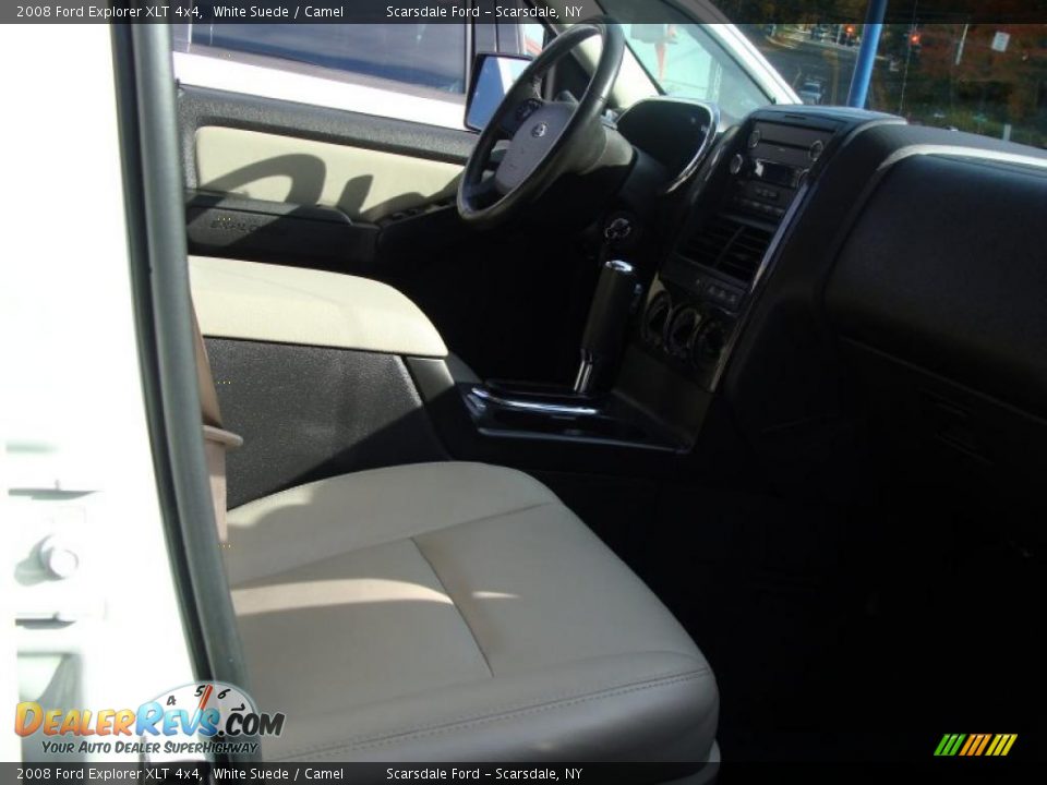 2008 Ford Explorer XLT 4x4 White Suede / Camel Photo #13