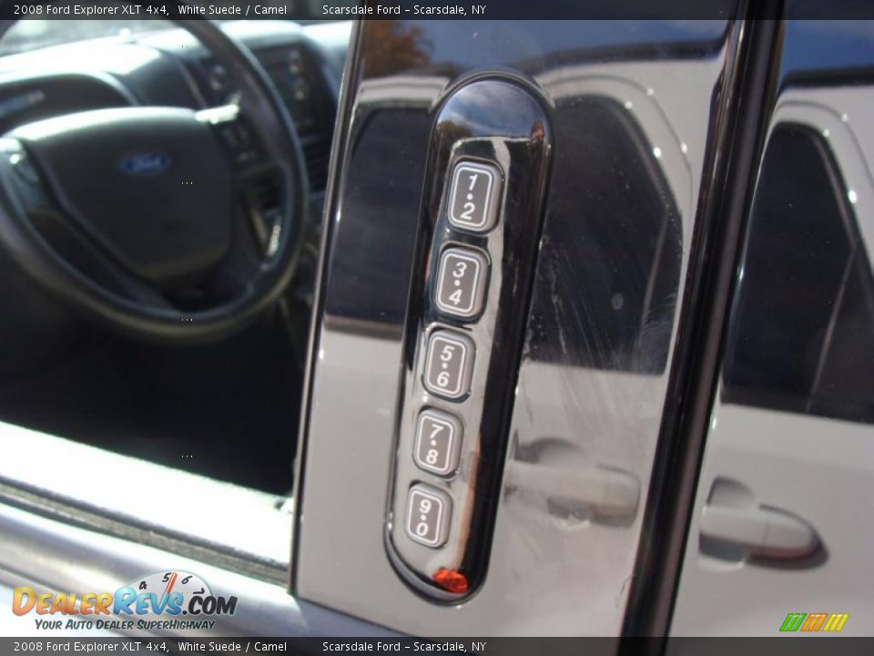 2008 Ford Explorer XLT 4x4 White Suede / Camel Photo #14