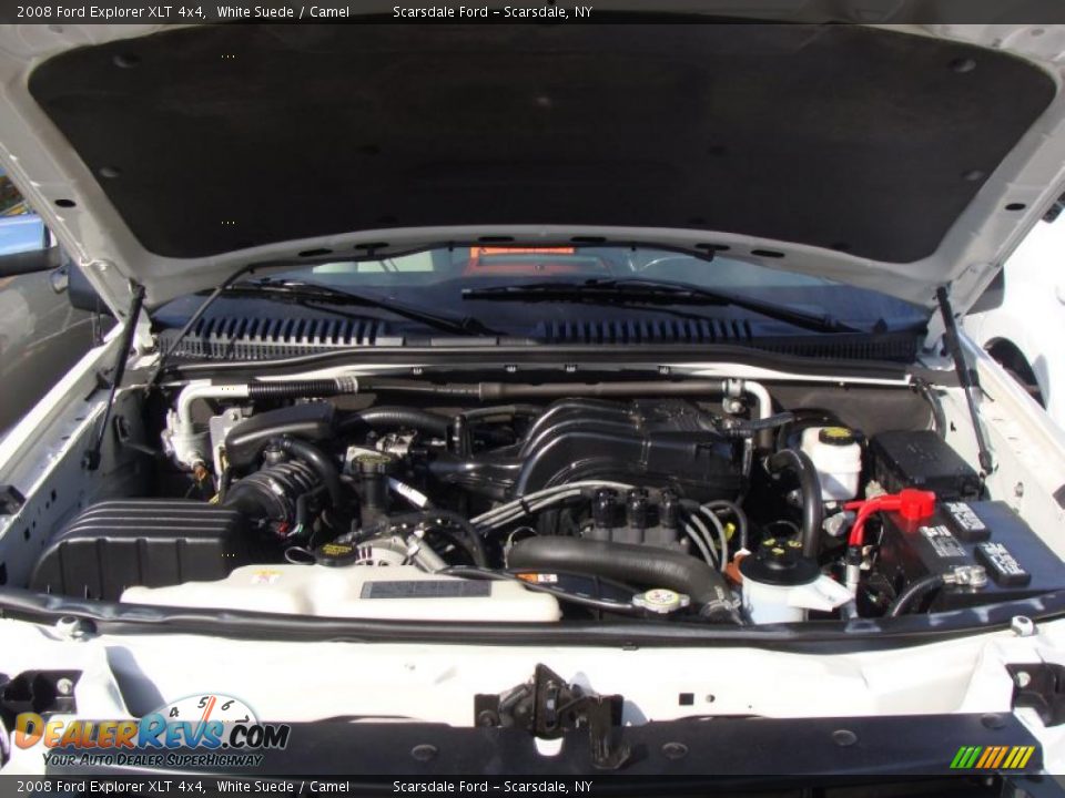 2008 Ford Explorer XLT 4x4 White Suede / Camel Photo #29