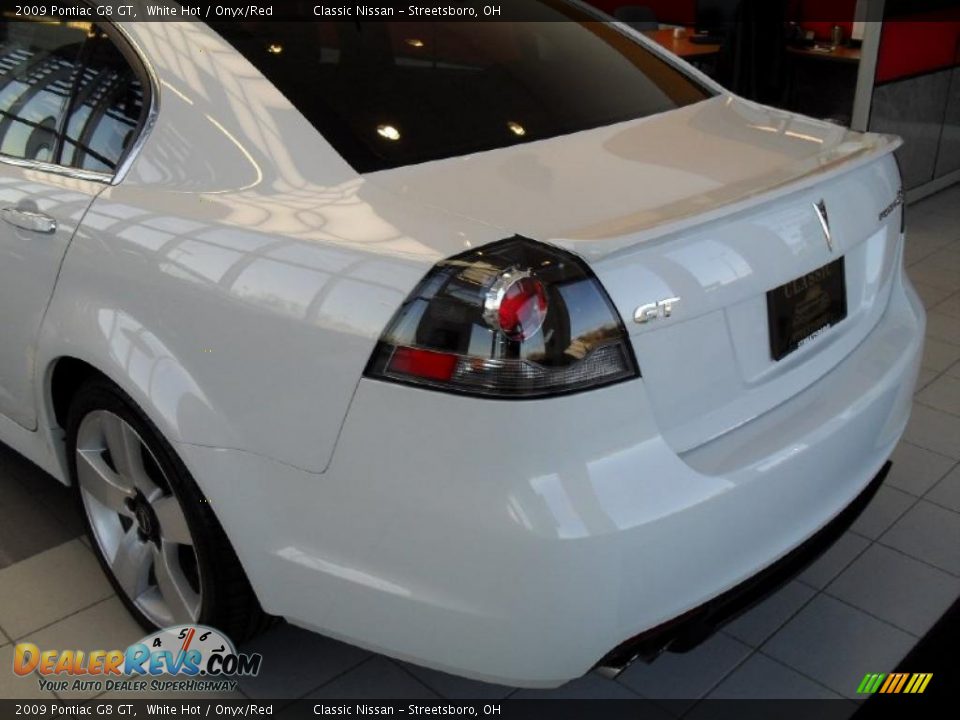 2009 Pontiac G8 GT White Hot / Onyx/Red Photo #7