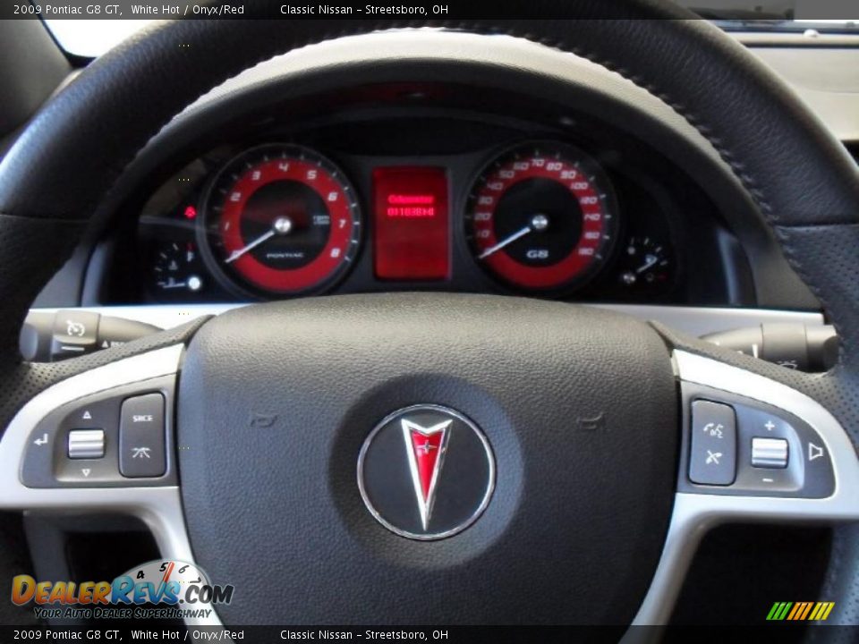 Controls of 2009 Pontiac G8 GT Photo #28