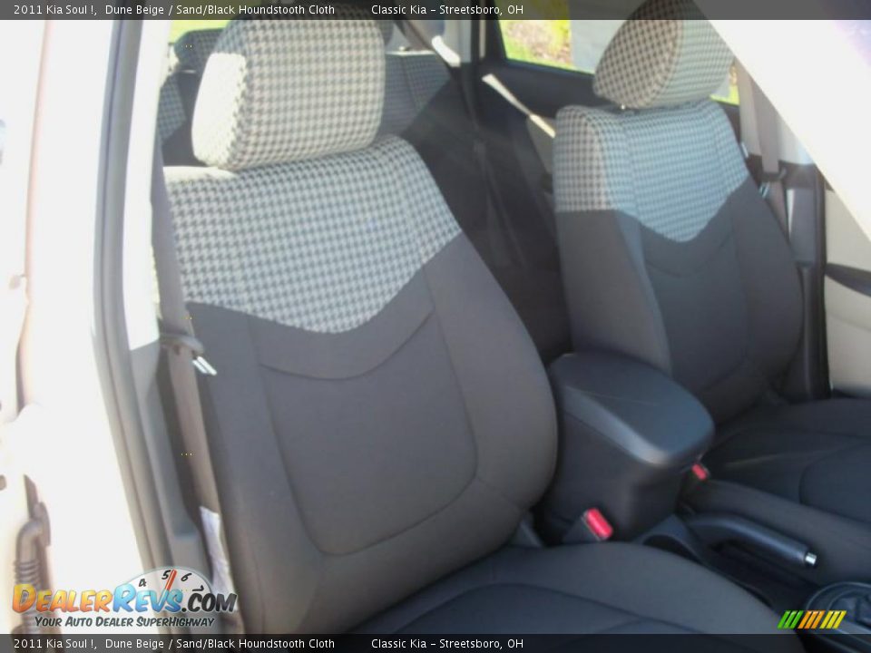 Sand/Black Houndstooth Cloth Interior - 2011 Kia Soul ! Photo #13