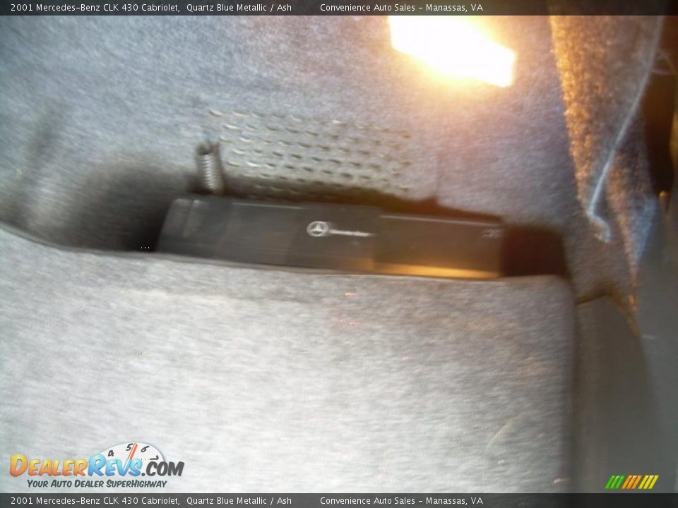 2001 Mercedes-Benz CLK 430 Cabriolet Quartz Blue Metallic / Ash Photo #16