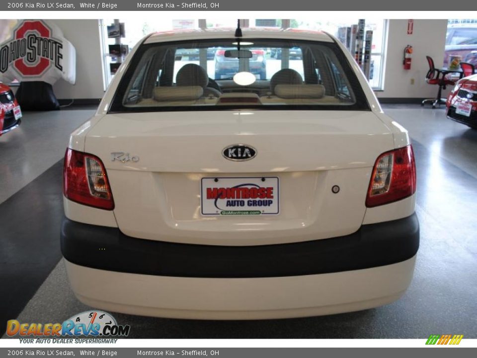 2006 Kia Rio LX Sedan White / Beige Photo #5