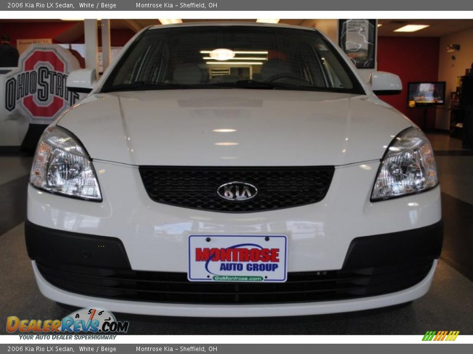 2006 Kia Rio LX Sedan White / Beige Photo #10