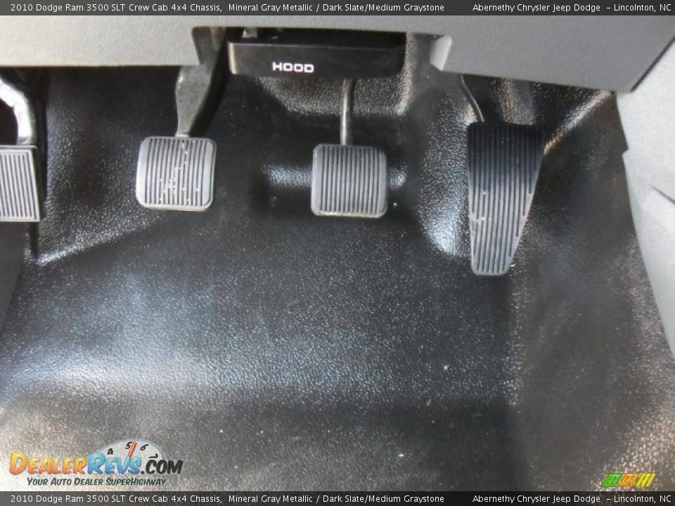 2010 Dodge Ram 3500 SLT Crew Cab 4x4 Chassis Mineral Gray Metallic / Dark Slate/Medium Graystone Photo #14