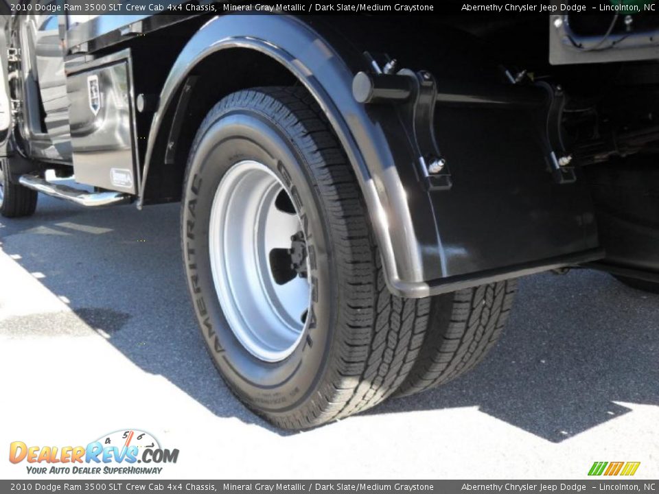 2010 Dodge Ram 3500 SLT Crew Cab 4x4 Chassis Mineral Gray Metallic / Dark Slate/Medium Graystone Photo #18
