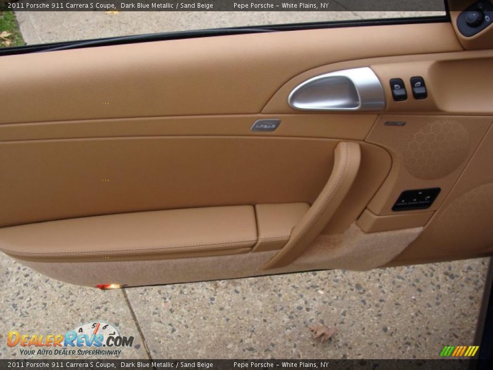 Door Panel of 2011 Porsche 911 Carrera S Coupe Photo #8