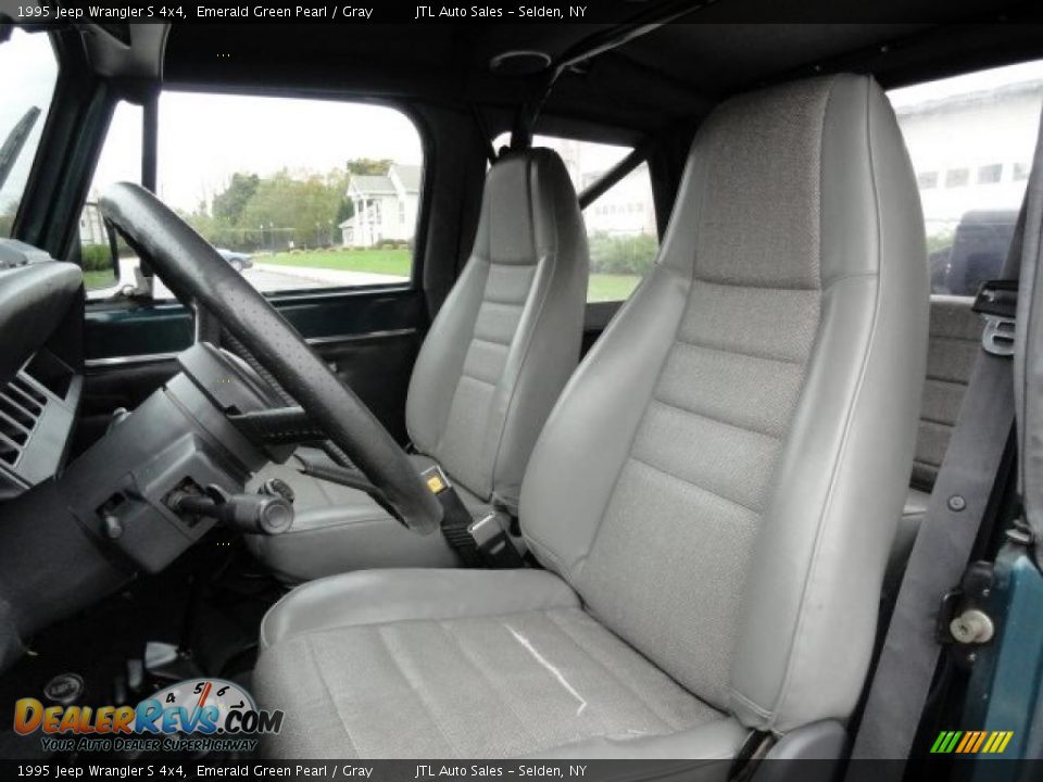 Gray Interior - 1995 Jeep Wrangler S 4x4 Photo #10