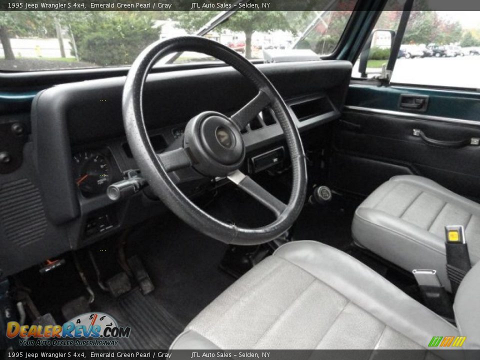 Gray Interior - 1995 Jeep Wrangler S 4x4 Photo #11