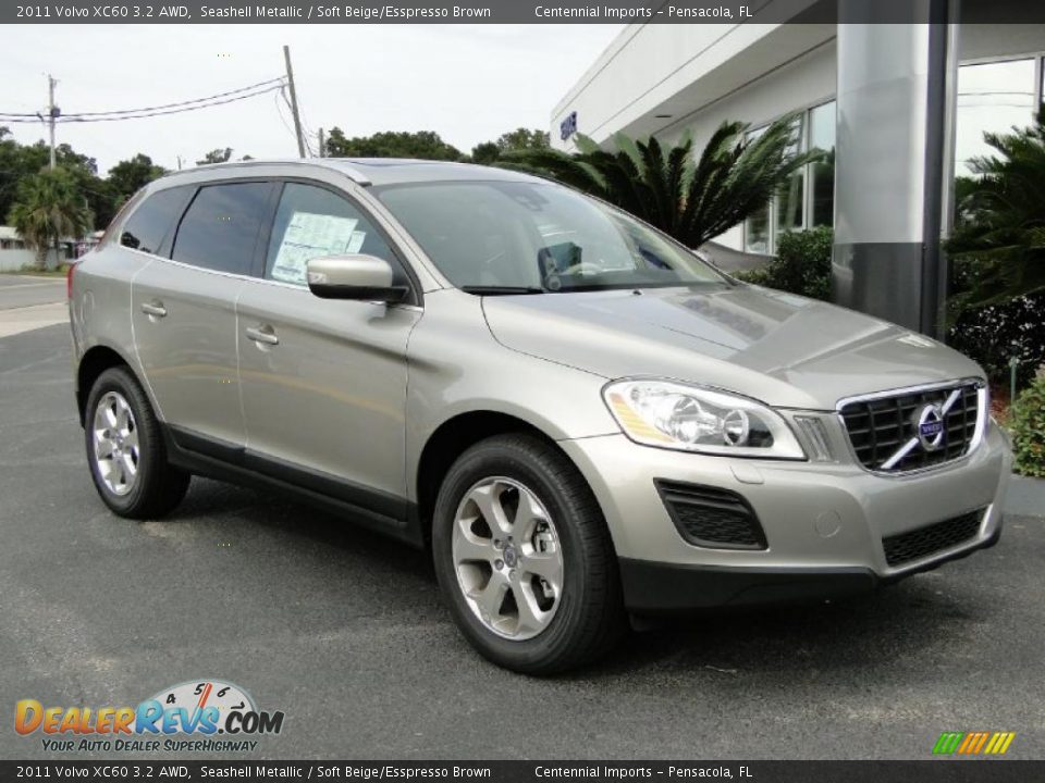 Front 3/4 View of 2011 Volvo XC60 3.2 AWD Photo #4