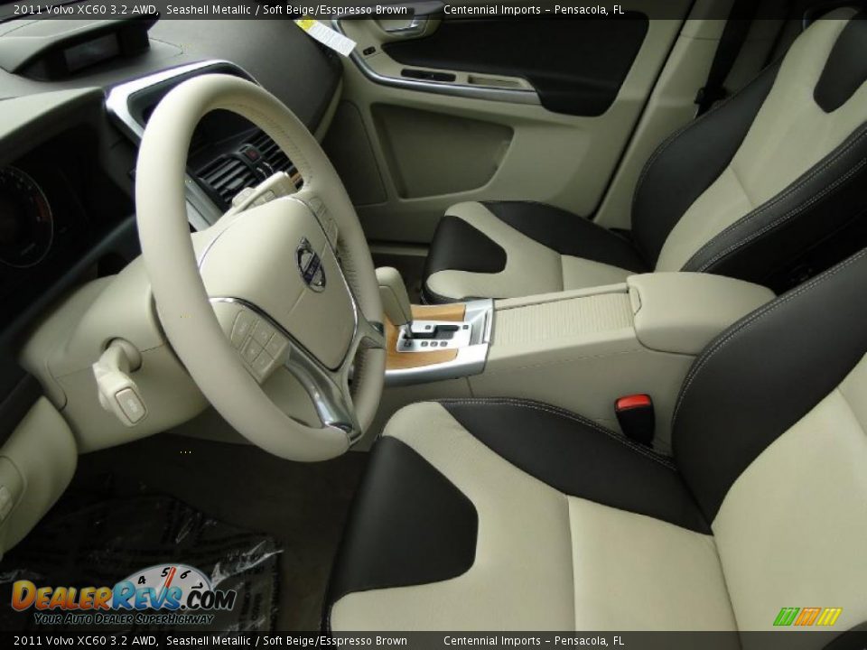 Soft Beige/Esspresso Brown Interior - 2011 Volvo XC60 3.2 AWD Photo #5