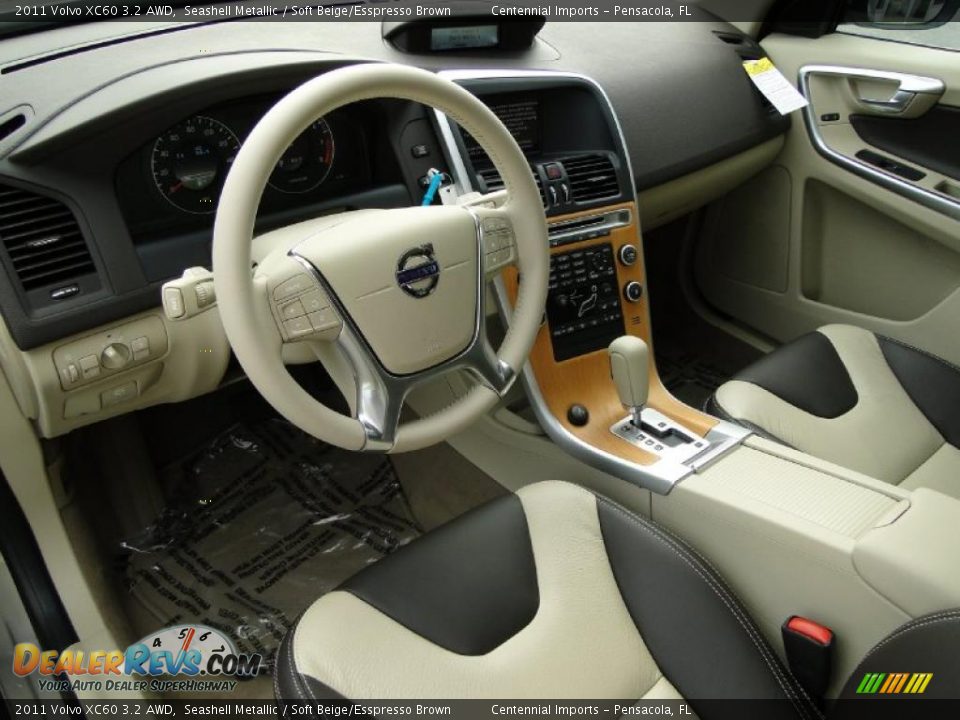 Soft Beige/Esspresso Brown Interior - 2011 Volvo XC60 3.2 AWD Photo #6