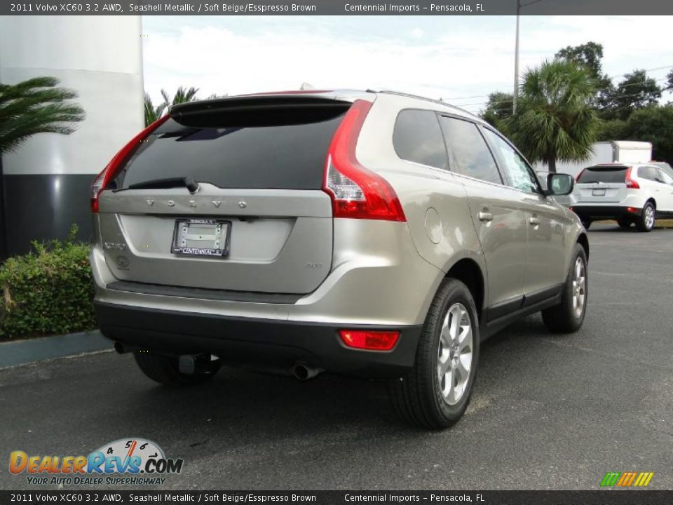 2011 Volvo XC60 3.2 AWD Seashell Metallic / Soft Beige/Esspresso Brown Photo #16