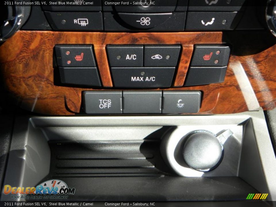 Controls of 2011 Ford Fusion SEL V6 Photo #21