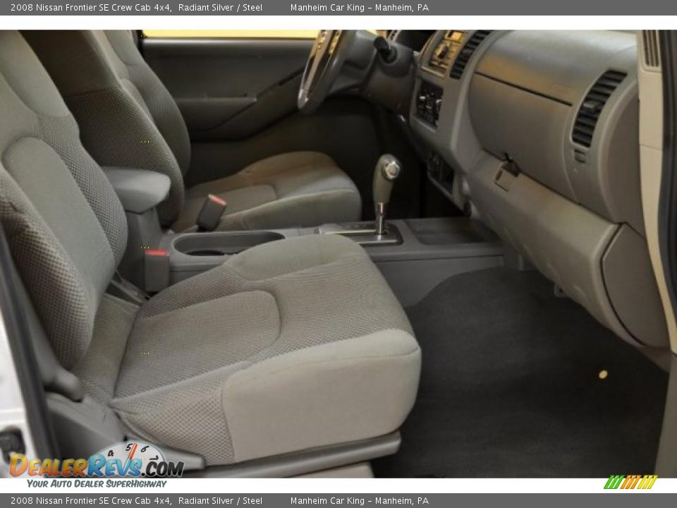 2008 Nissan Frontier SE Crew Cab 4x4 Radiant Silver / Steel Photo #12