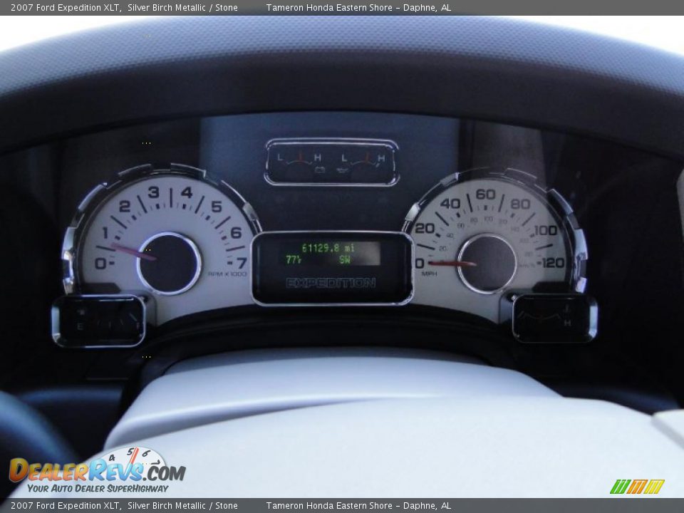 2007 Ford Expedition XLT Gauges Photo #17