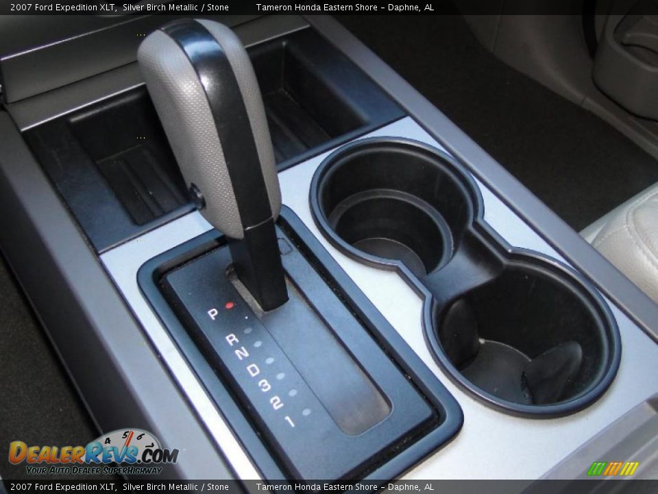 2007 Ford Expedition XLT Shifter Photo #20