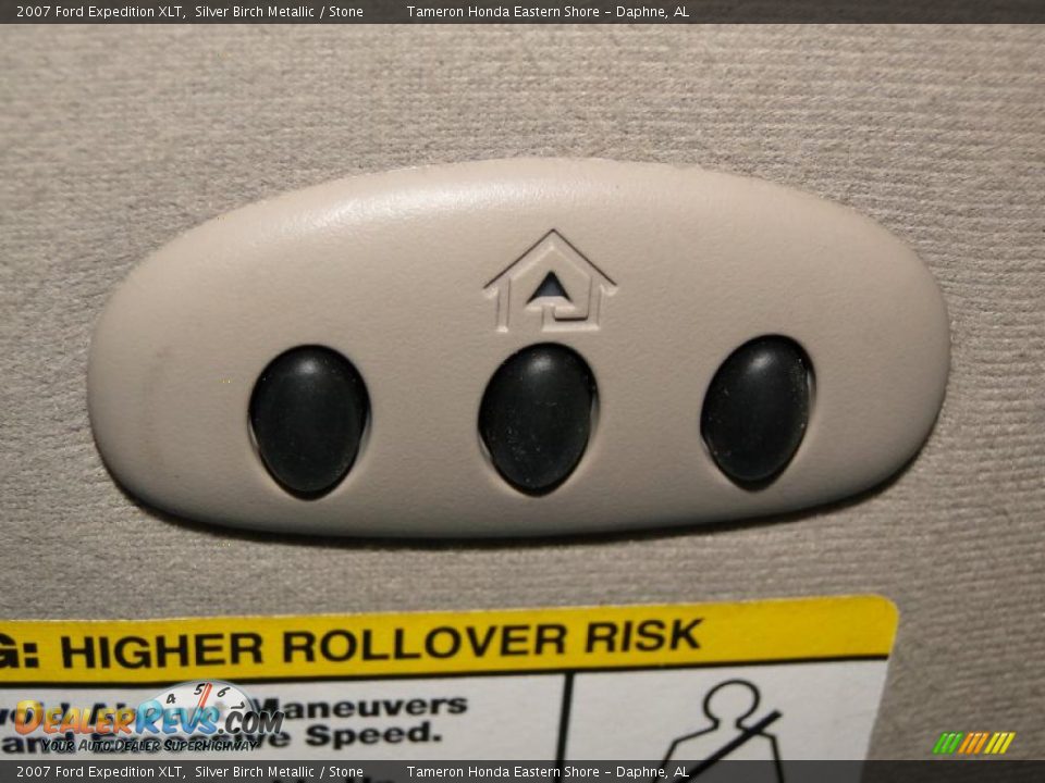 2007 Ford Expedition XLT Silver Birch Metallic / Stone Photo #24