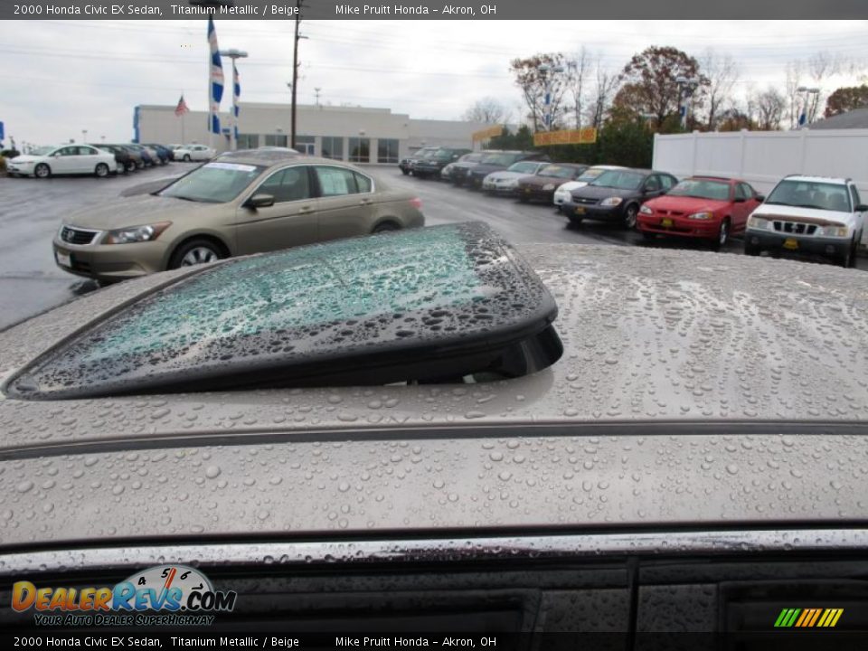 Sunroof of 2000 Honda Civic EX Sedan Photo #9