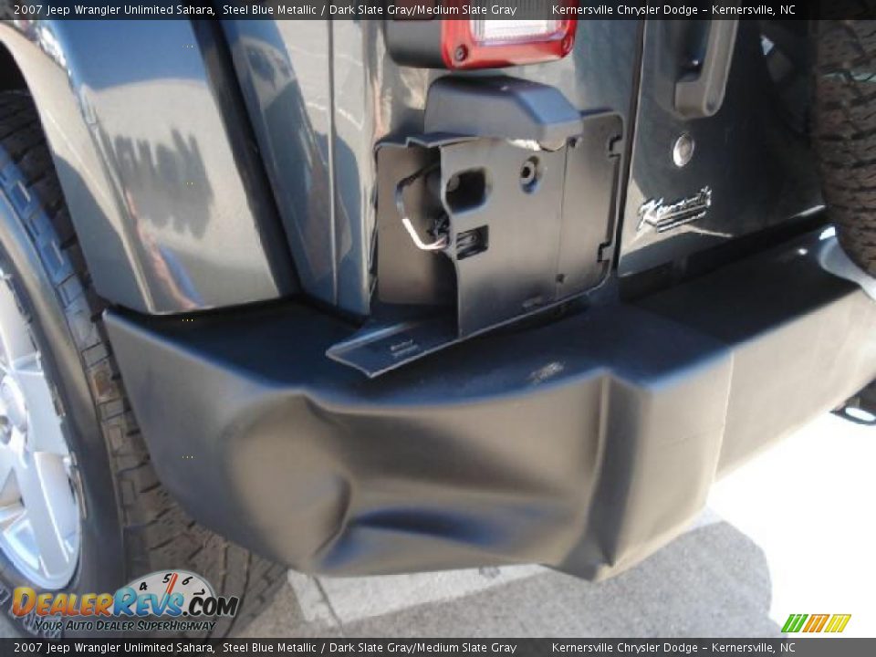 2007 Jeep Wrangler Unlimited Sahara Steel Blue Metallic / Dark Slate Gray/Medium Slate Gray Photo #32