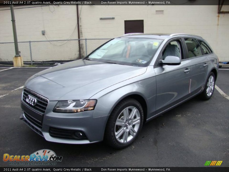 Front 3/4 View of 2011 Audi A4 2.0T quattro Avant Photo #2