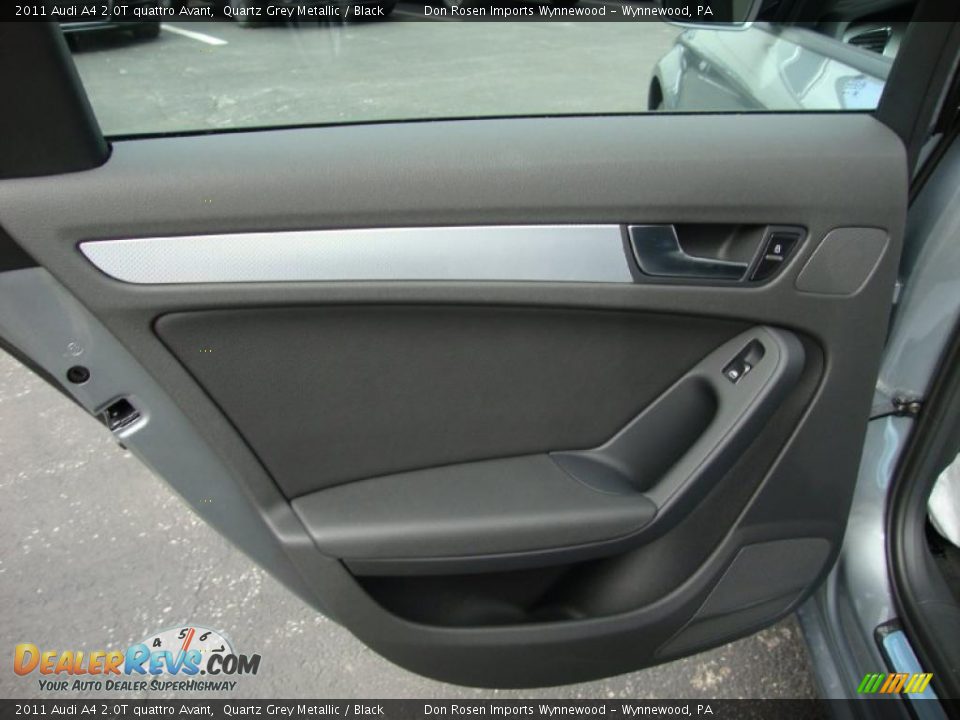 Door Panel of 2011 Audi A4 2.0T quattro Avant Photo #23