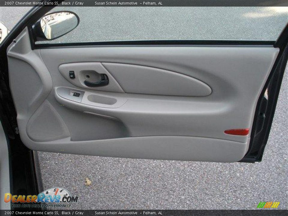 Door Panel of 2007 Chevrolet Monte Carlo SS Photo #16