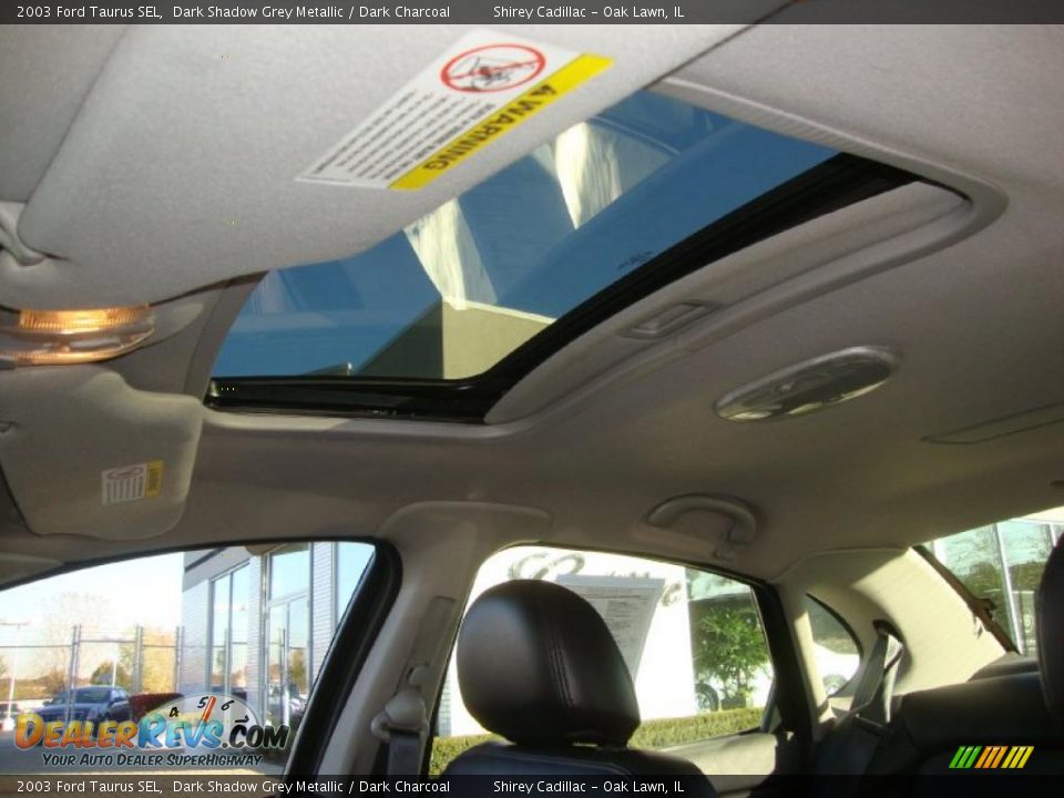 Sunroof of 2003 Ford Taurus SEL Photo #10