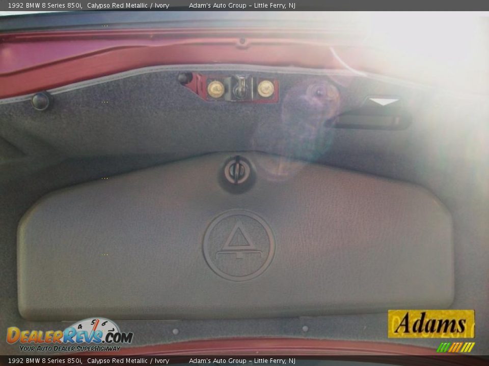 1992 BMW 8 Series 850i Trunk Photo #33