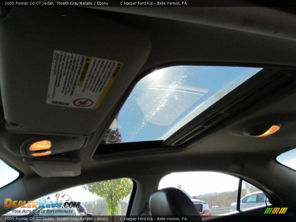 Sunroof of 2005 Pontiac G6 GT Sedan Photo #13