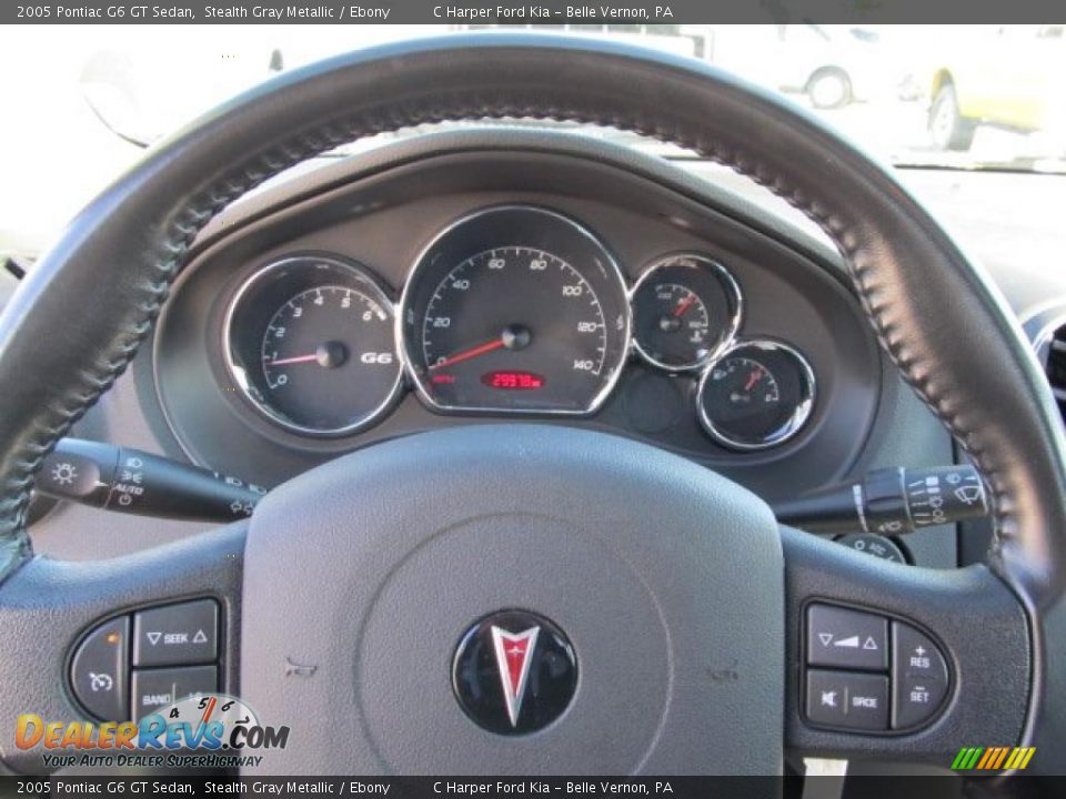 Controls of 2005 Pontiac G6 GT Sedan Photo #16