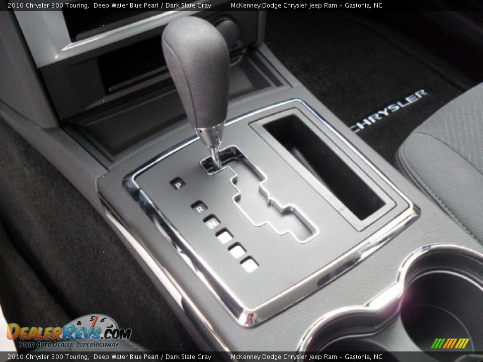 2010 Chrysler 300 Touring Shifter Photo #12
