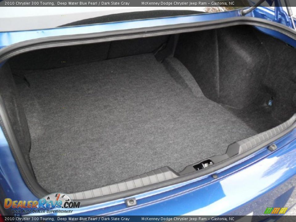 2010 Chrysler 300 Touring Trunk Photo #17