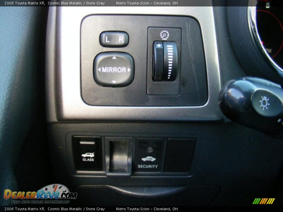 2006 Toyota Matrix XR Cosmic Blue Metallic / Stone Gray Photo #24