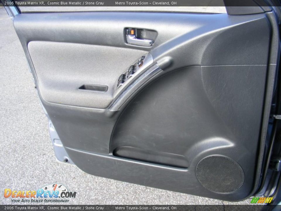 2006 Toyota Matrix XR Cosmic Blue Metallic / Stone Gray Photo #25