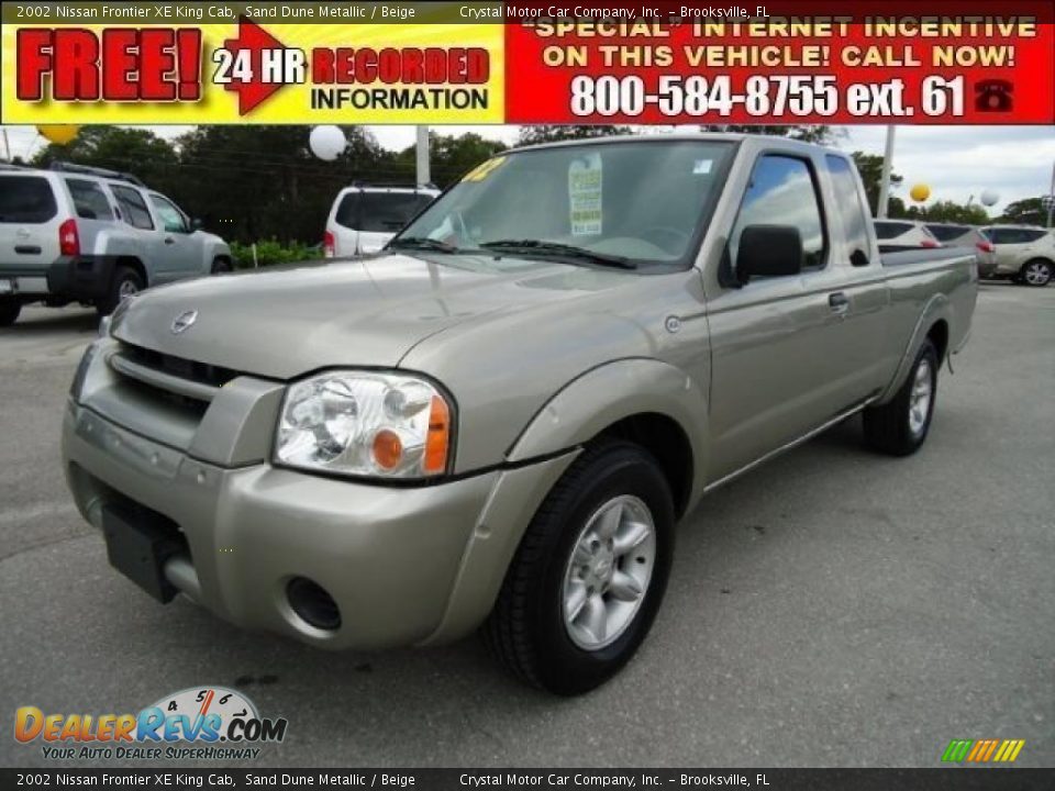 2002 Nissan Frontier XE King Cab Sand Dune Metallic / Beige Photo #1