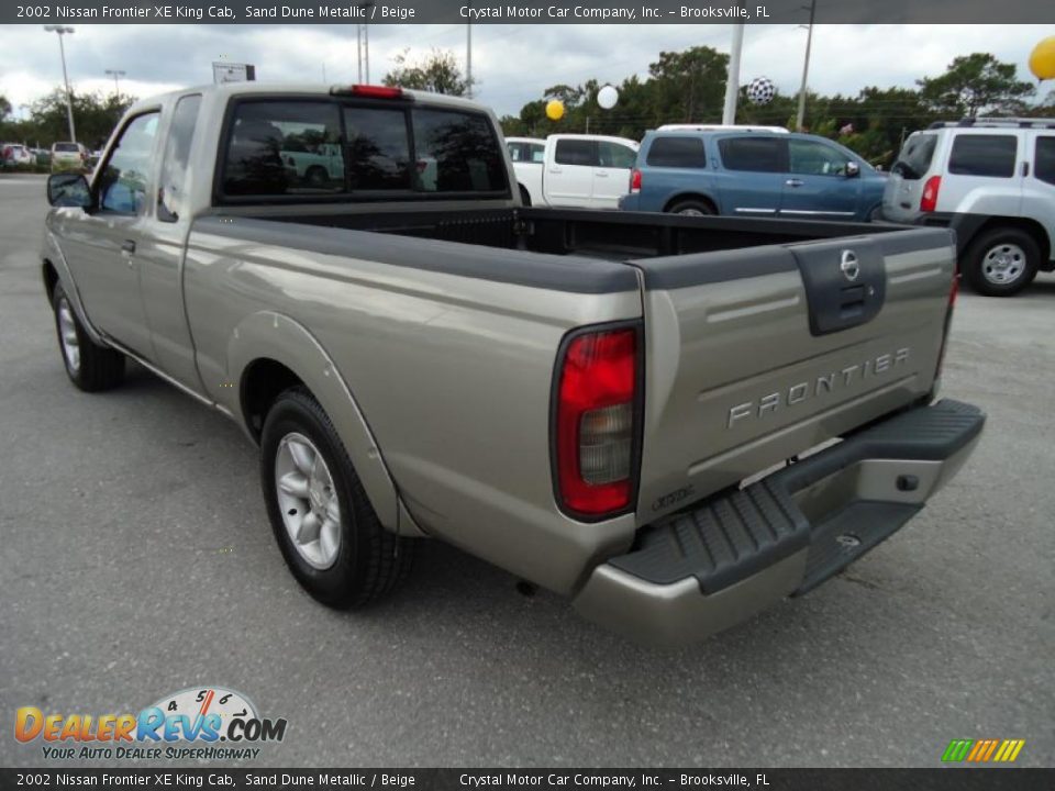 2002 Nissan Frontier XE King Cab Sand Dune Metallic / Beige Photo #3