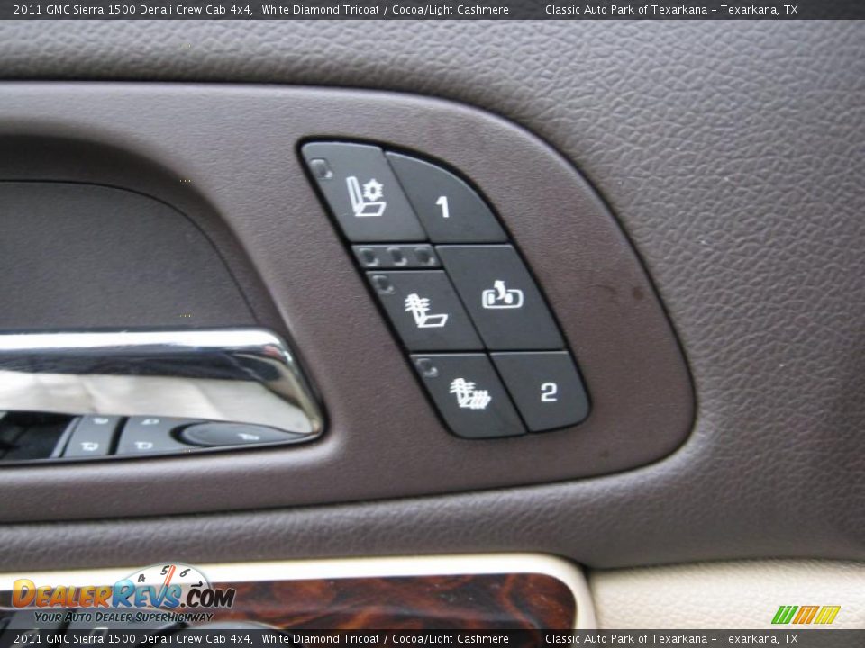 Controls of 2011 GMC Sierra 1500 Denali Crew Cab 4x4 Photo #21