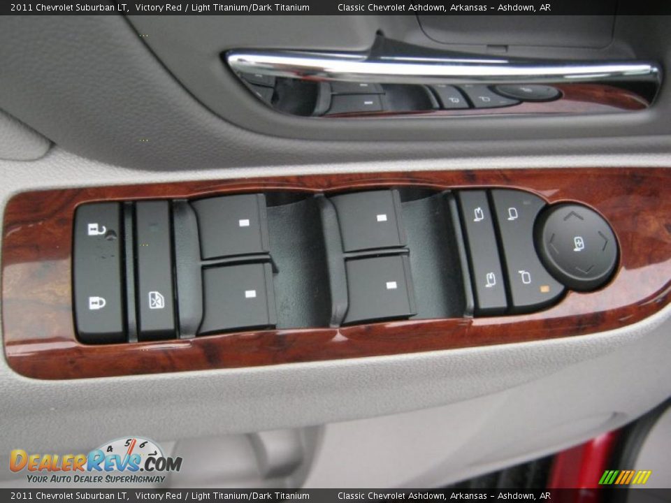 Controls of 2011 Chevrolet Suburban LT Photo #18