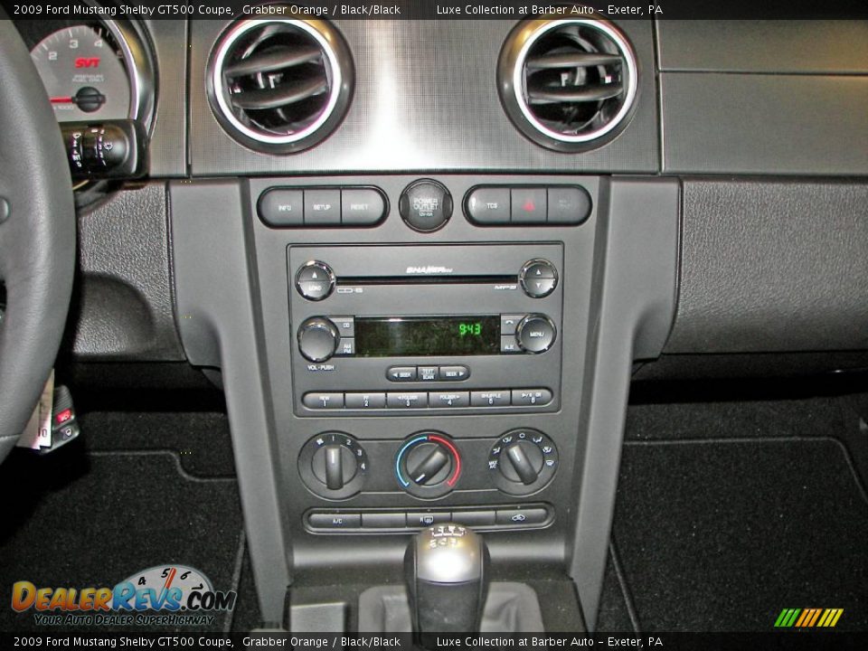 Controls of 2009 Ford Mustang Shelby GT500 Coupe Photo #21