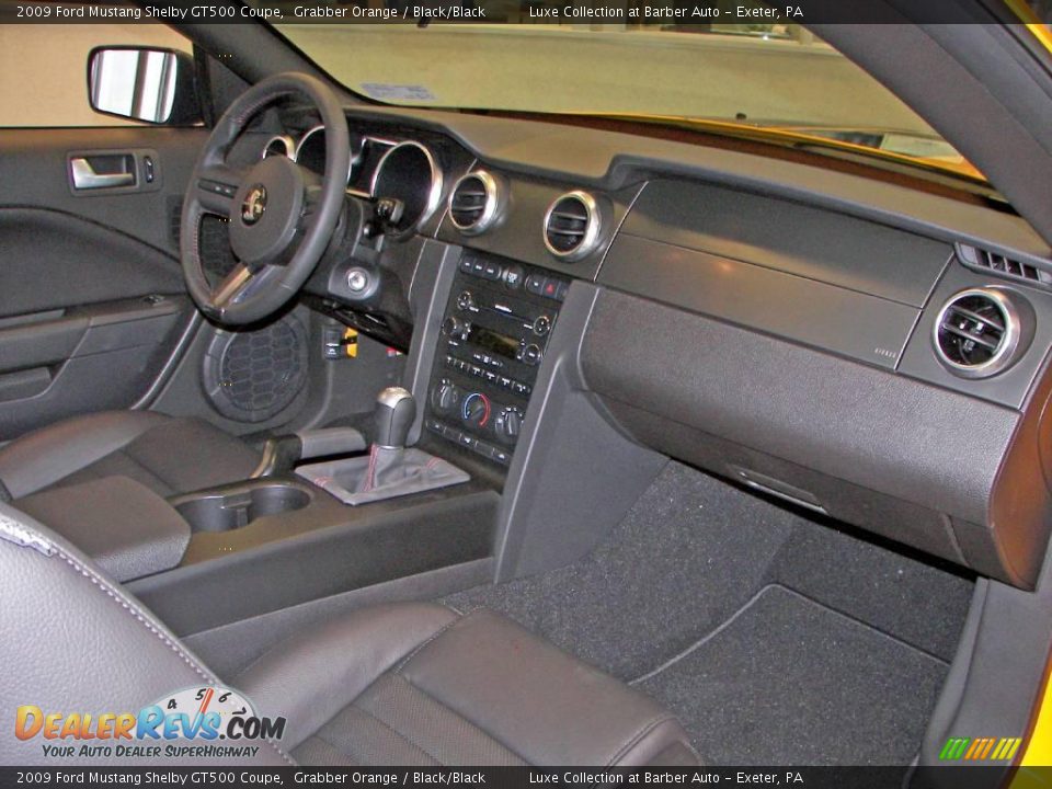 Black/Black Interior - 2009 Ford Mustang Shelby GT500 Coupe Photo #26