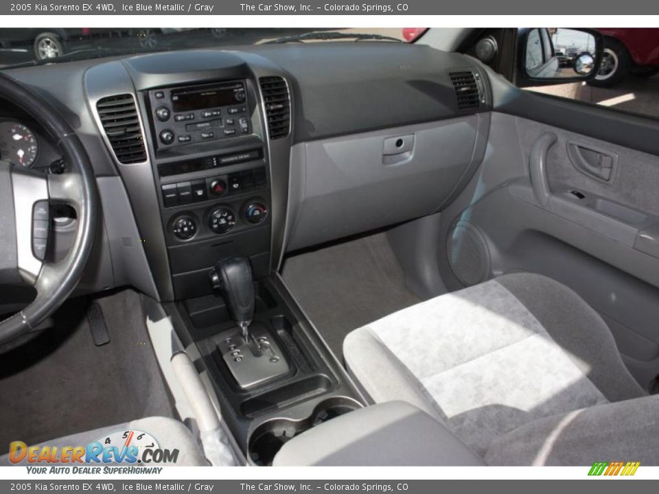 2005 Kia Sorento EX 4WD Ice Blue Metallic / Gray Photo #10