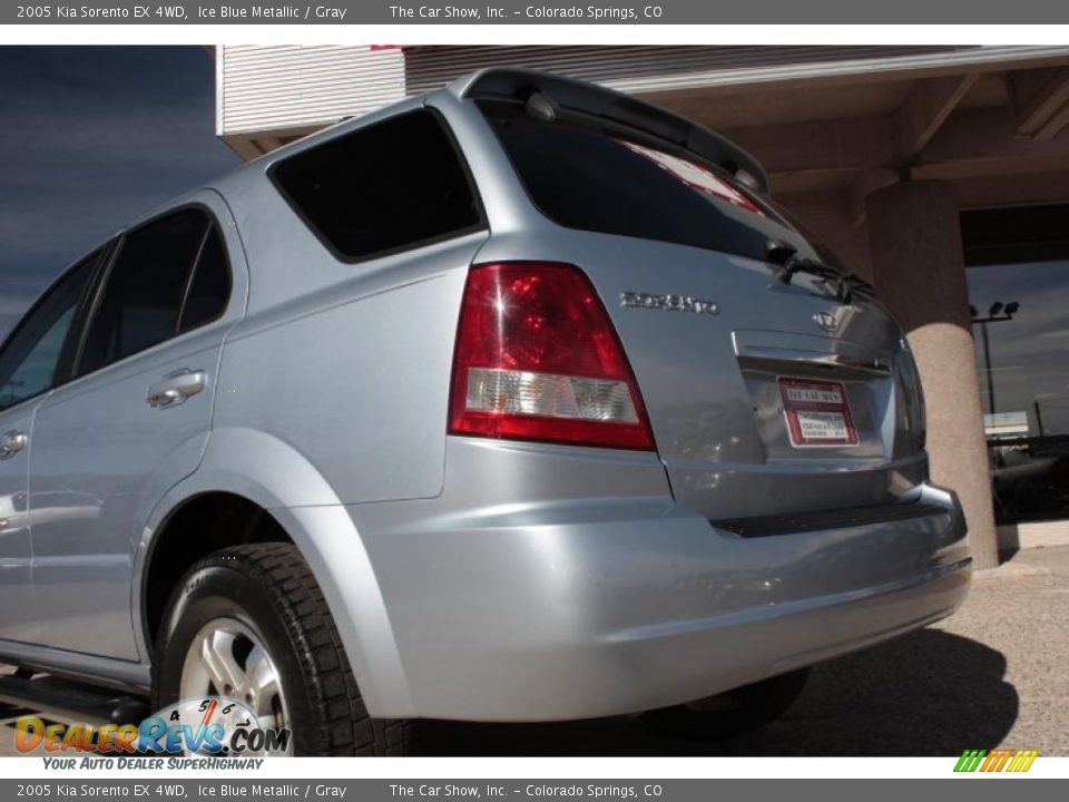 2005 Kia Sorento EX 4WD Ice Blue Metallic / Gray Photo #19