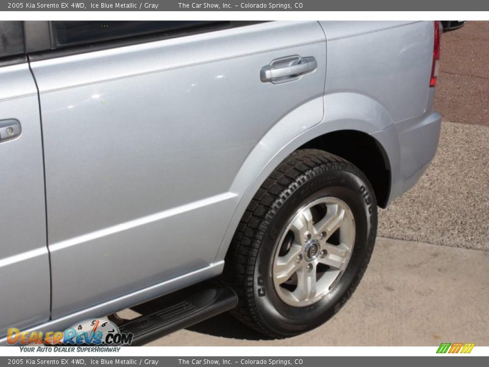 2005 Kia Sorento EX 4WD Ice Blue Metallic / Gray Photo #22
