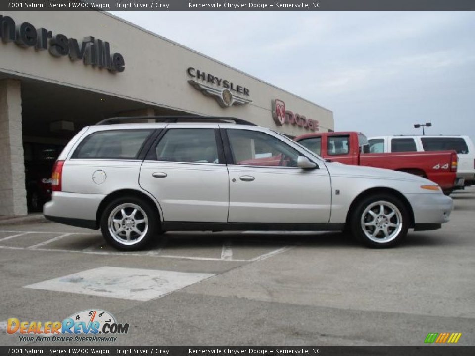 Bright Silver 2001 Saturn L Series LW200 Wagon Photo #2