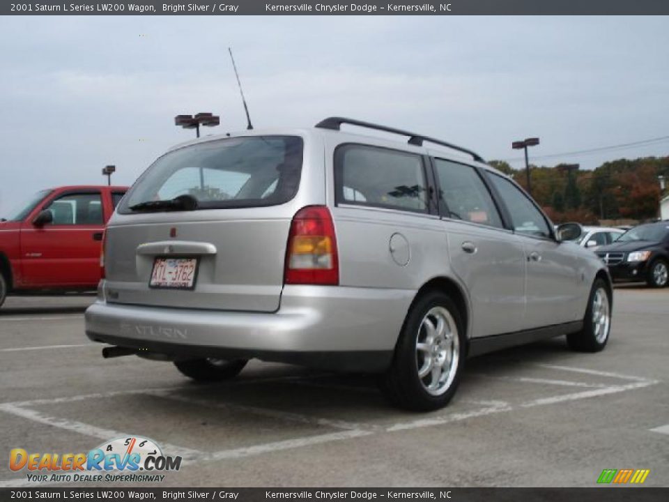 2001 Saturn L Series LW200 Wagon Bright Silver / Gray Photo #3