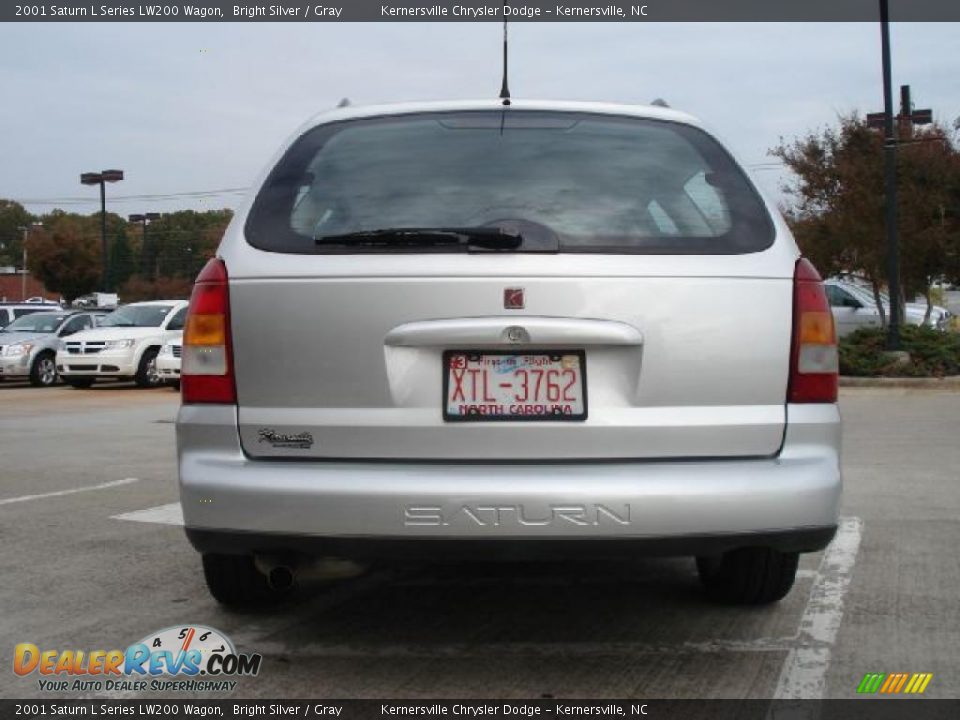 2001 Saturn L Series LW200 Wagon Bright Silver / Gray Photo #4