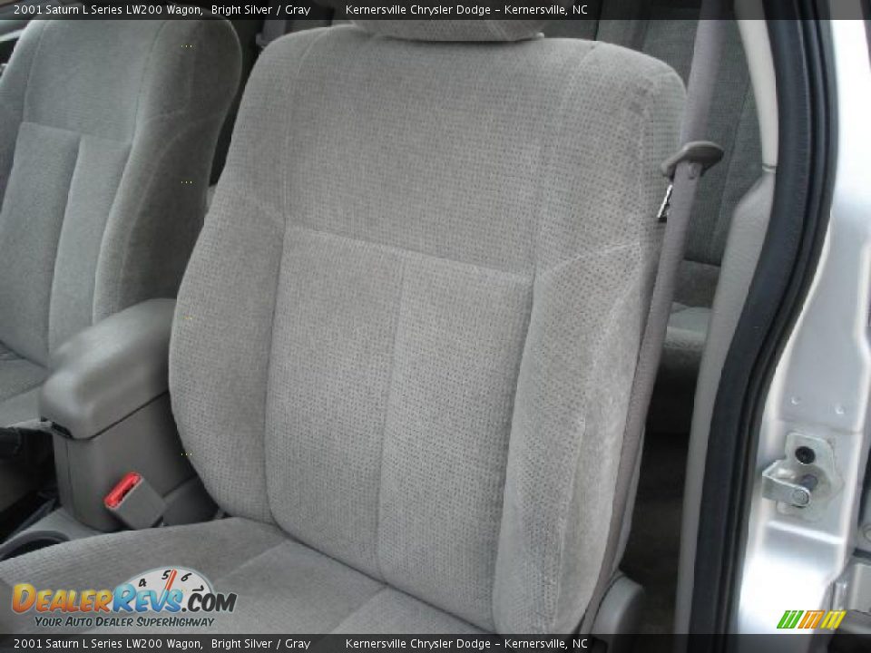 Gray Interior - 2001 Saturn L Series LW200 Wagon Photo #9
