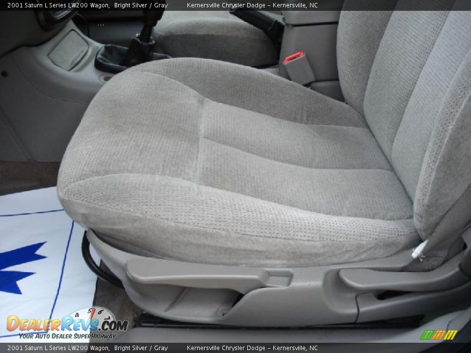 Gray Interior - 2001 Saturn L Series LW200 Wagon Photo #10